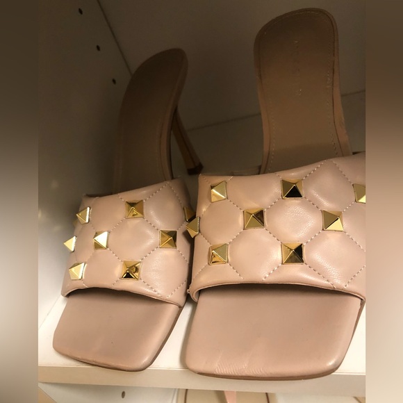 Swankstudded slide heels 💓💓 - Picture 9 of 12